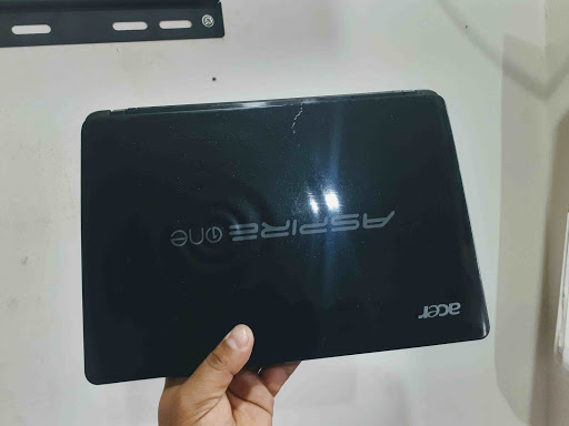 Acer Aspire 10 inch Mini Laptop.Dualcpre.2gb Ram.320gb hdd. post image