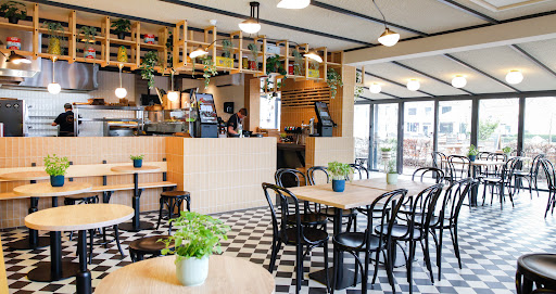 Wallies Tiny Resto
