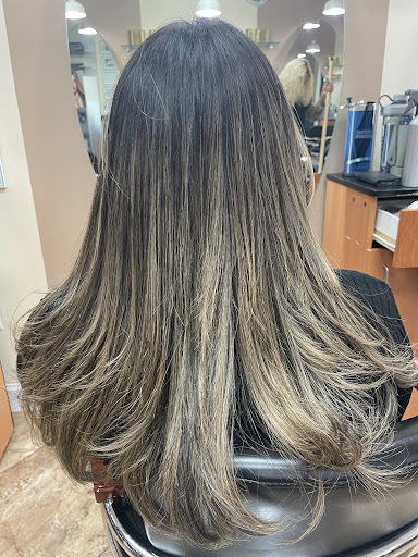5th Ave Full Service Salon - Thumbnail