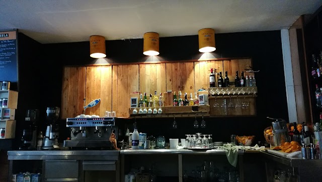 Carpe diem bar cafeteria