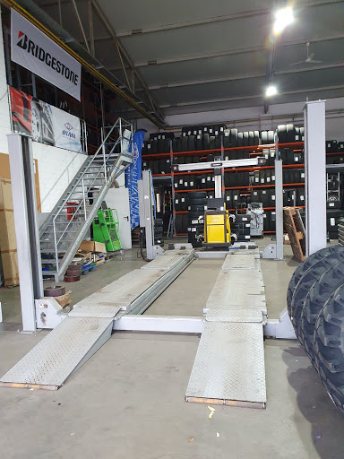 WHEEL. Tire and Auto Service - Thumbnail