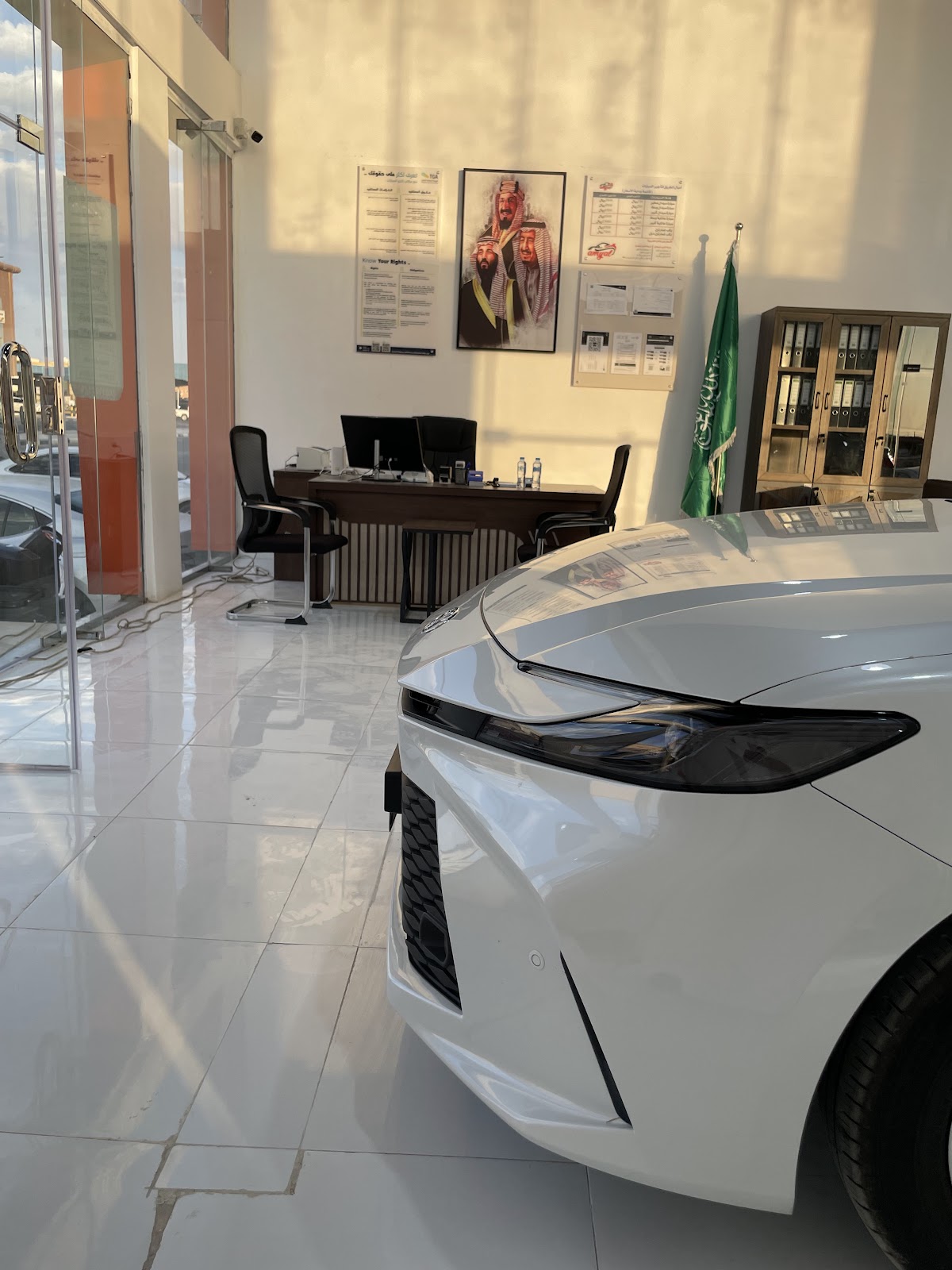 اميال الطريق لتاجير السيارات - صورة 2