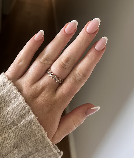 Elegant Nails & Spa treatment