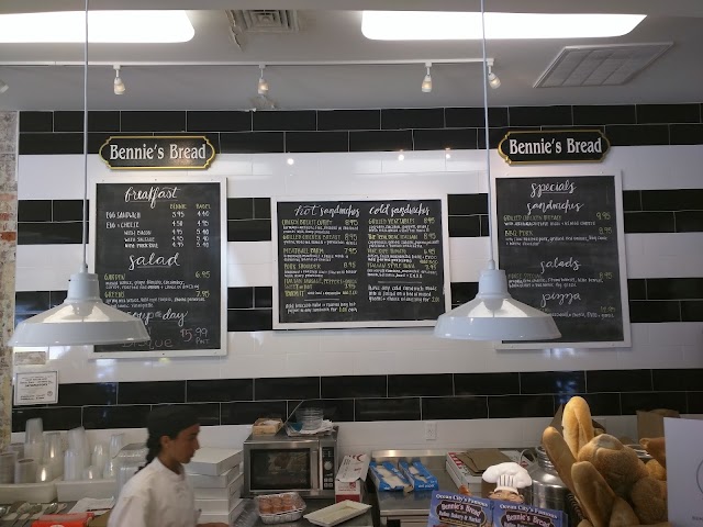 Bennie's Bread & Italian Market