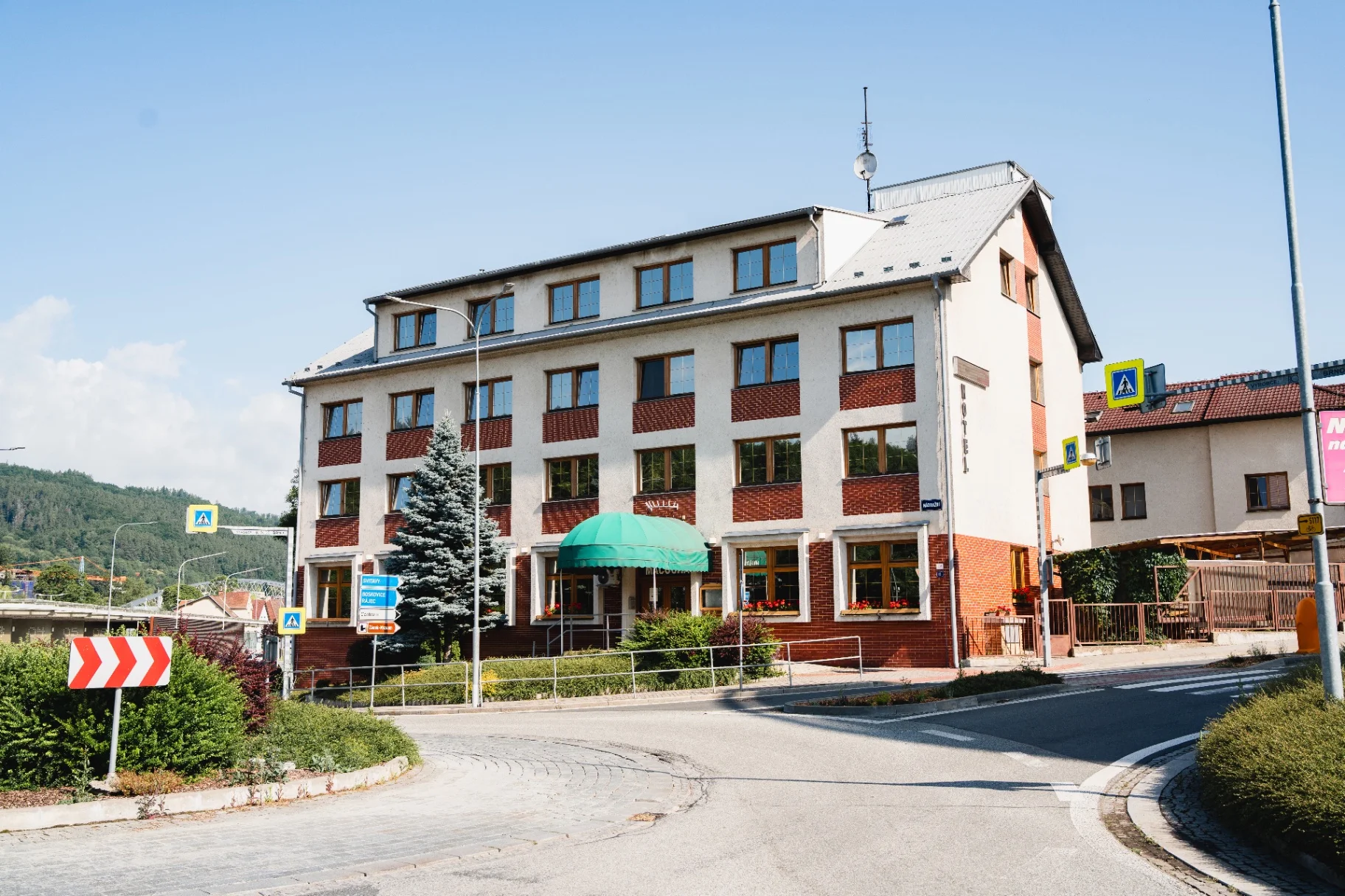Hotel MACOCHA (new)