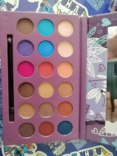 Makeup Bar - Visual