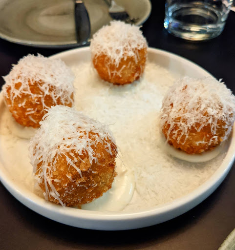 Lune Bar & Eatery - Thumbnail