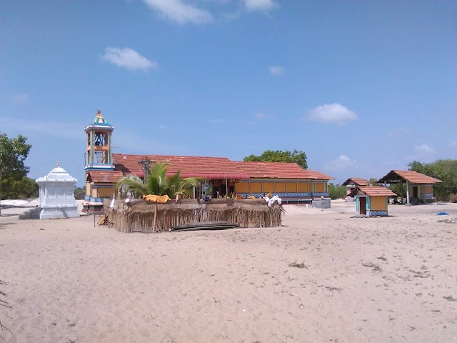Mamunai Veerapathirar Kovil