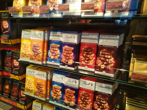Lindt Chocolate Store, Stockholm Quality Outlet - Thumbnail