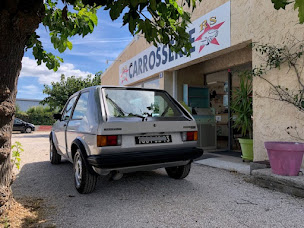 Photo n°6 de R.S CARROSSERIE à Venelles (Atelier de réparation automobile)