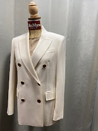 Photo n°17 de MORNY HABILLEMENT DEAUVILLE à Deauville (Magasin de vêtements)