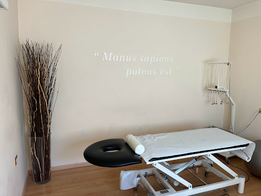 Scarpellini Dott. Alessandro DOTT.IN OSTEOPATIA, FISIOTERAPISTA Gallery - Italy