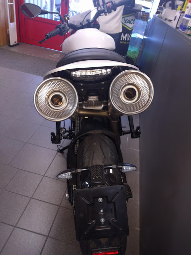Royal Enfield Angers // Moto Repère - Thumbnail
