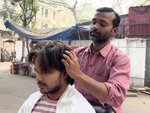 30-Minute Relaxing Head Massage – Only ₹200 post image