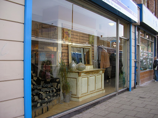 St Oswald's Hospice Charity Shop - Wallsend