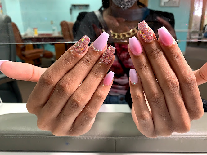 Elegant Nails Lounge interior view