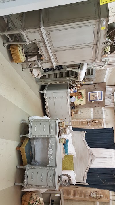 Photos of Highlands Antique Mall