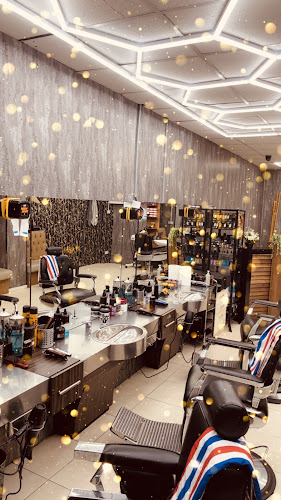 Reviews of Hollywood in Manchester - Barber shop