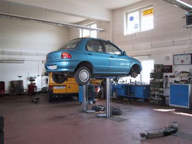 Kfz Service und Batteriedienst Machleidt Paul-Löbe-Straße 27, 98693 Ilmenau, Deutschland