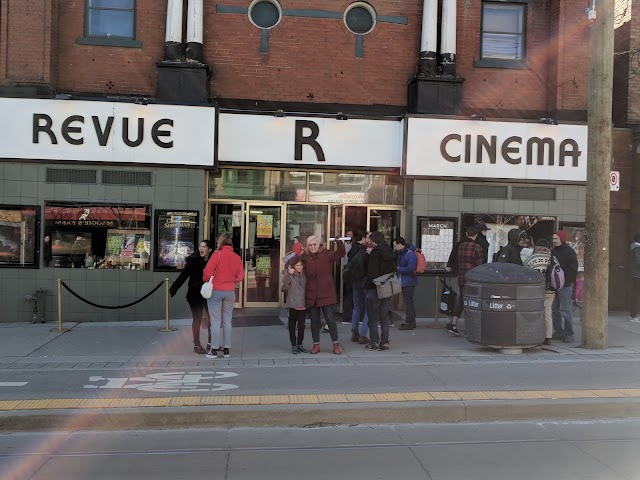 Revue Cinema