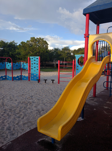 Ojus Park - Visual