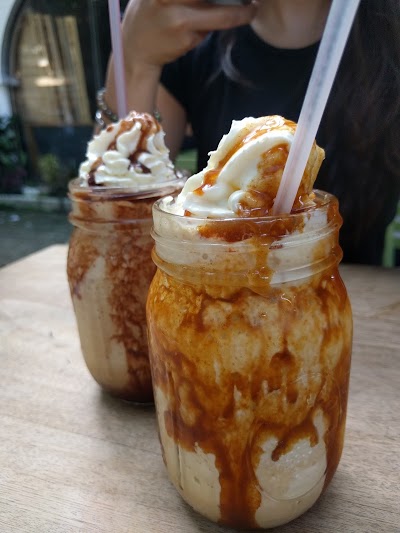 Photos of PERGAMINO Caf&eacute;-Via Primavera