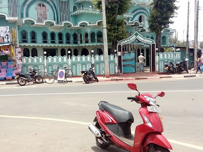 Photos of Grand Jummah Mosque