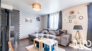 Photo n°10 de Jérôme Jalabert - Iad Immobilier Triel-sur-Seine à Triel-sur-Seine (Agence immobilière)