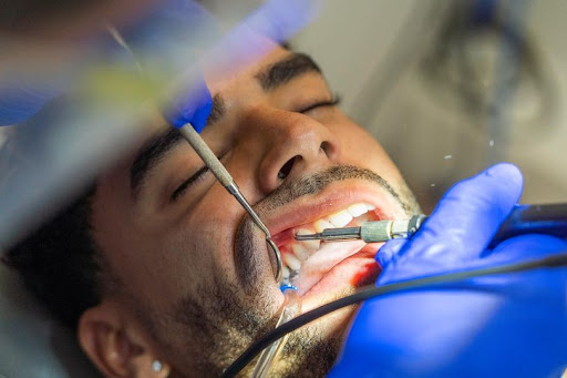 Clínica Dental Dr. Eliseo Román