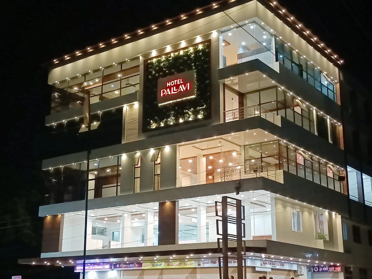 Hotel pallavi and lodging