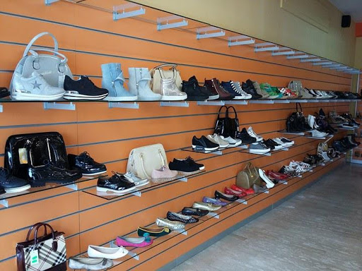 Piazza Affari Abbigliamento e Calzature - Thumbnail