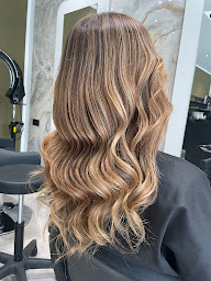 Photo n°14 de Mr&Mme - Maison de coiffure à Furiani (Salon de coiffure)