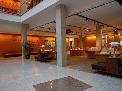 Photos of Thompson Library
