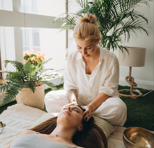 Nastia_demi Yoga / Massage