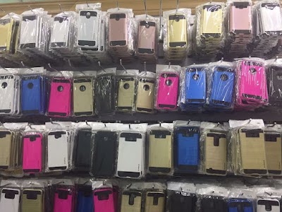 Photos of M&eacute;ndez Phone