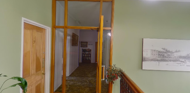 Comments and reviews of The Central Hotel
