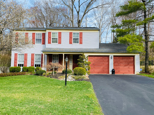 Christina Swain, Realtor in Red