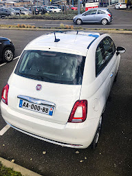 Photo n°19 de Carrefour Location à Leucate (Agence de location de fourgonnettes)