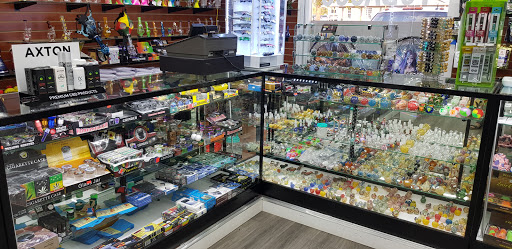 M&R Mini Mart and Tobacco - Thumbnail