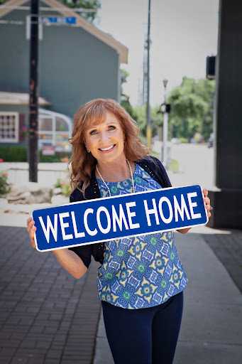 Tamara Knox, Realtor, Coldwell Banker Heritage