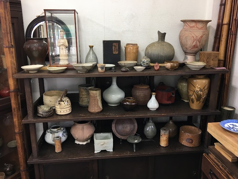 Gentokan - Japanese Antique Shop 幻灯館