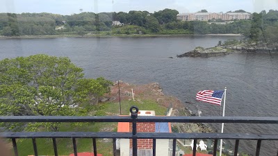 Pomham Rocks Lighthouse