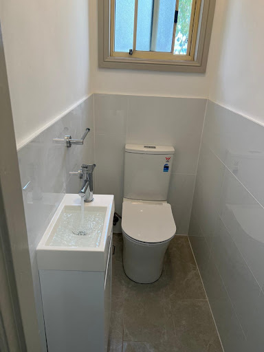 Dynamic Designer Bathrooms - Thumbnail