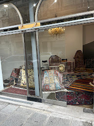 Photo n°15 de Aux merveilles d'orient Dans le Loiret 45 -Nettoyage Entretien et restauration tapis tapisserie à Mardié (Tapissier décorateur)