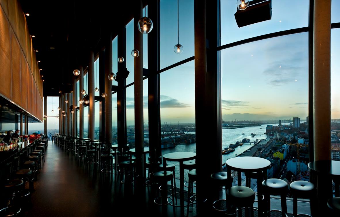 Explore the enchanting heights of Hamburg's skyline with our guide to the city's best rooftop bars. Indulge in breathtaking views, handcrafted cocktails, and unforgettable experiences. From Skyline Bar 20up to HERITAGE Rooftop Bar, discover the perfect spots for elevated moments in Hamburg. #hamburg #gerrmany |Hamburg Bars | Bars with views in Hamburg