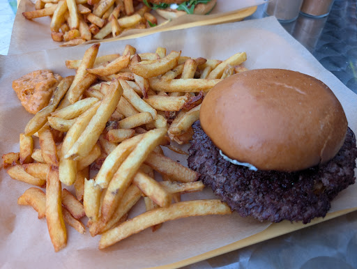 Photo 1 - GRIZZLY - SMASH BURGER & FRIES