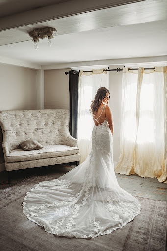 Ali Lomazzo Beauty Gallery - United States