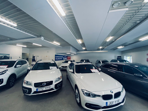 YAAB AUTO - Visual