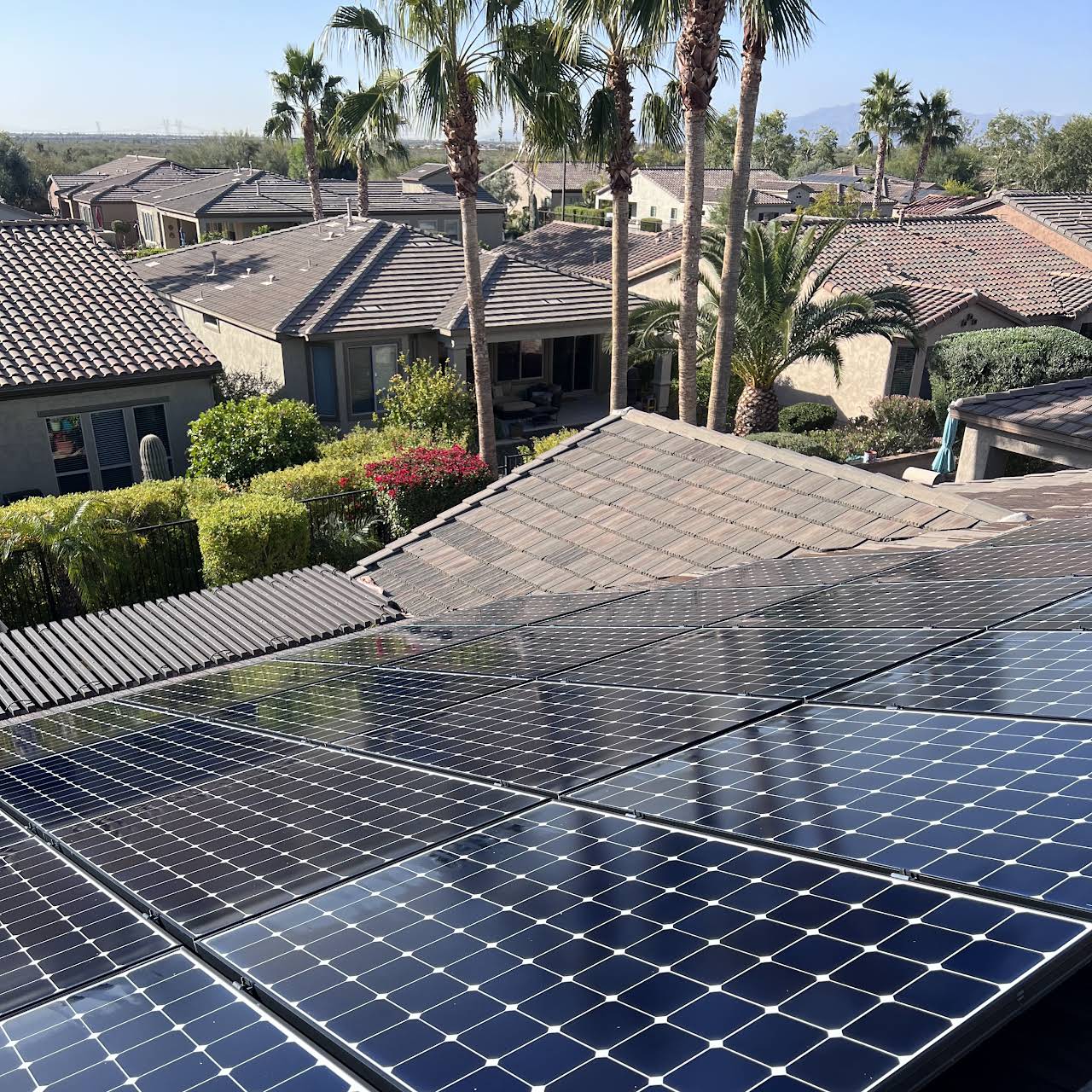 AZ Sunscreens of Vistancia LLC Specializing in window sunscreens