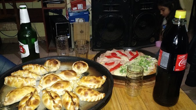 VAlentino Pizzas Empanadas, Author: andres jesus vicente